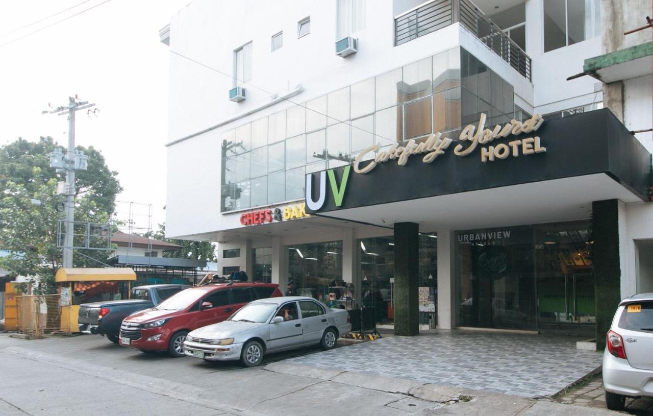 Urbanview At Lacson Street Bacolod City By Reddoorz Exterior foto